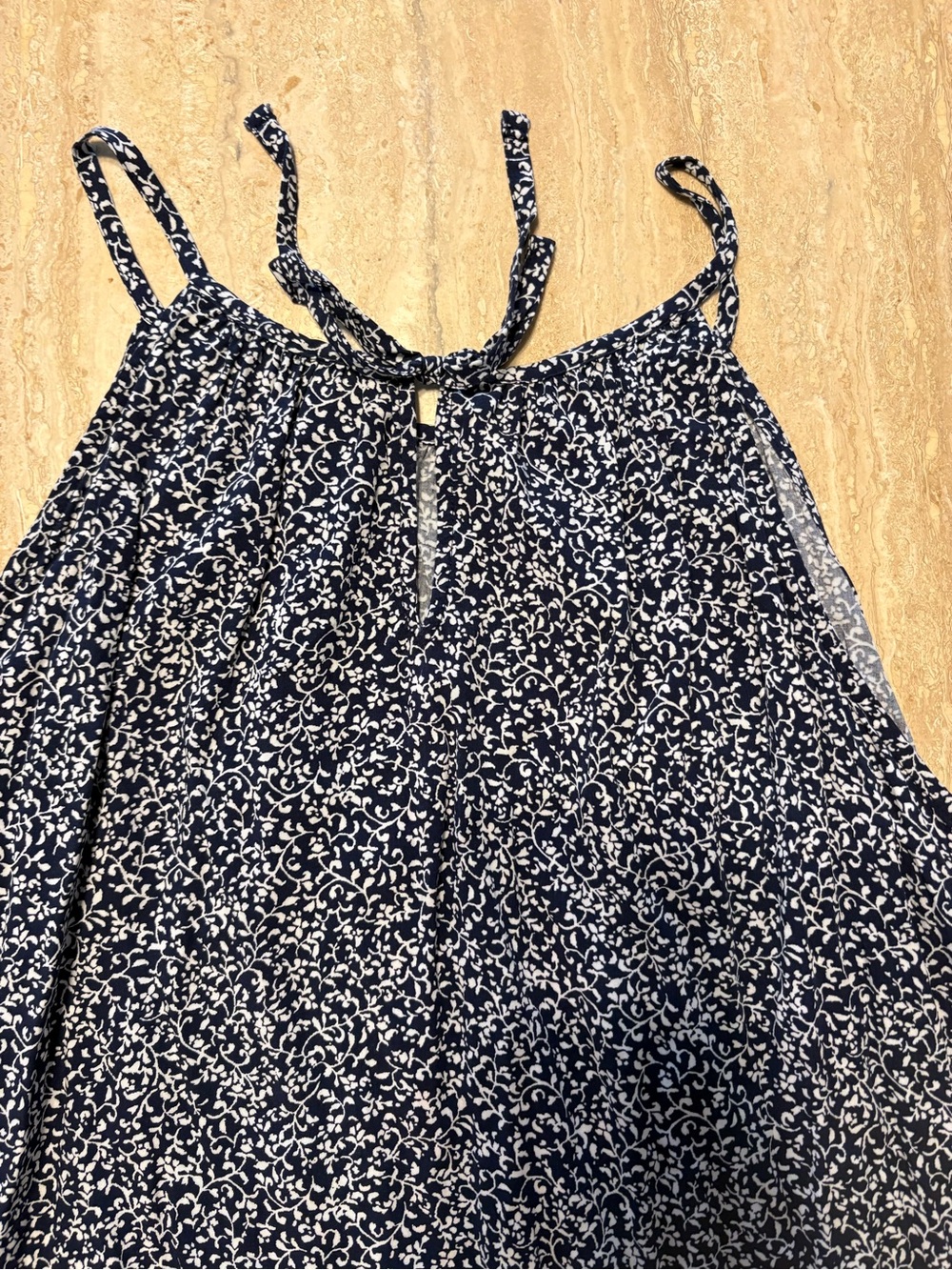Old Navy Floral High-Neck Halter Cami Top | XXL Tall | Navy Blue & White - Picture 4 of 8